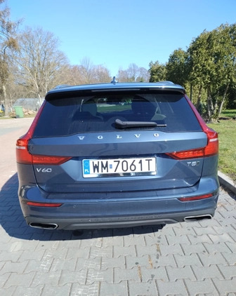 Volvo V60 Cross Country cena 149700 przebieg: 26000, rok produkcji 2021 z Margonin małe 277